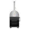 Four Vesuvio par Bellazio kitchen avec meuble noir et accessoires